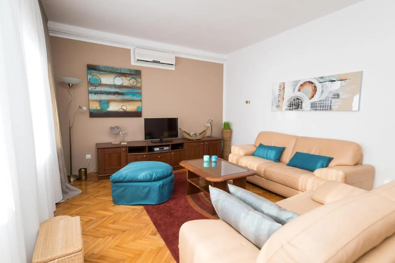 Valentino 1 Apartment Dramalj 0*,